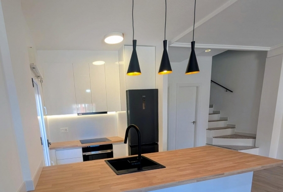 Revente - Villa - Orihuela Costa - Costa Blanca