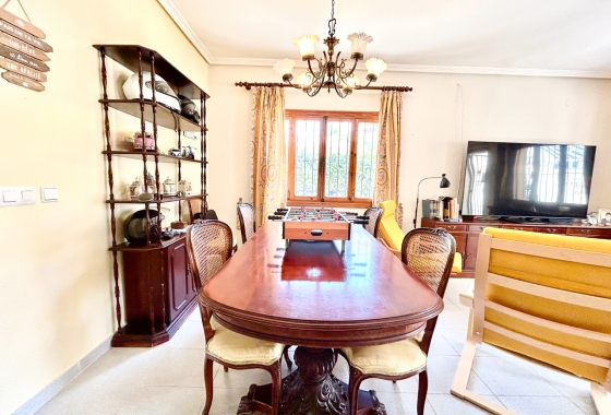 Перепродажа - Вилла - Orihuela Costa - Costa Blanca