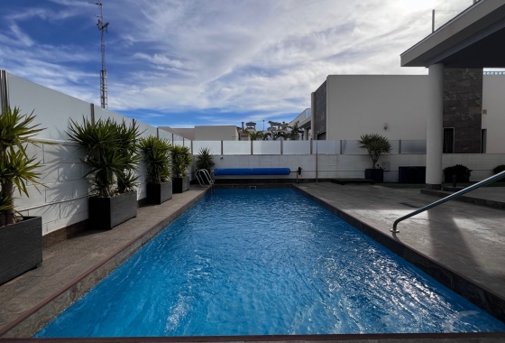 Revente - Villa - Orihuela Costa - Costa Blanca
