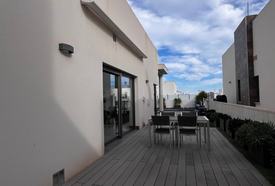 Revente - Villa - Orihuela Costa - Costa Blanca