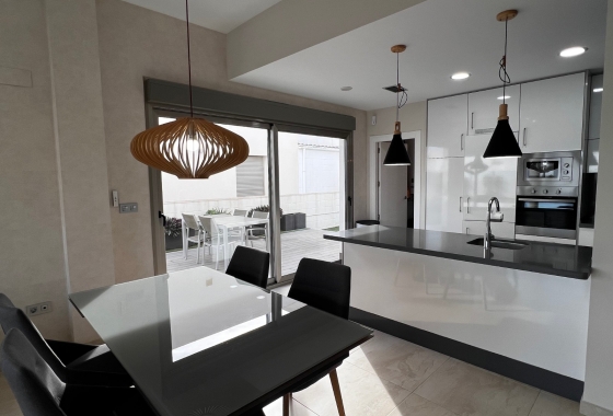 Revente - Villa - Orihuela Costa - Costa Blanca