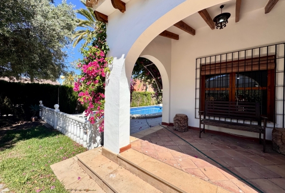 Revente - Villa - Orihuela Costa - Costa Blanca