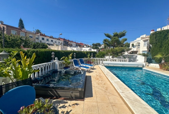 Resale - Townhouse - Torrevieja - Costa Blanca