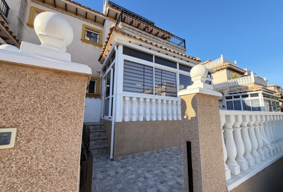 Wiederverkauf - Stadthaus - Orihuela Costa - Las Filipinas