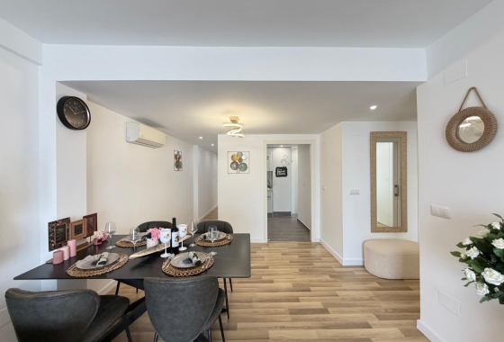 Revente - Appartement - Torrevieja - Centro