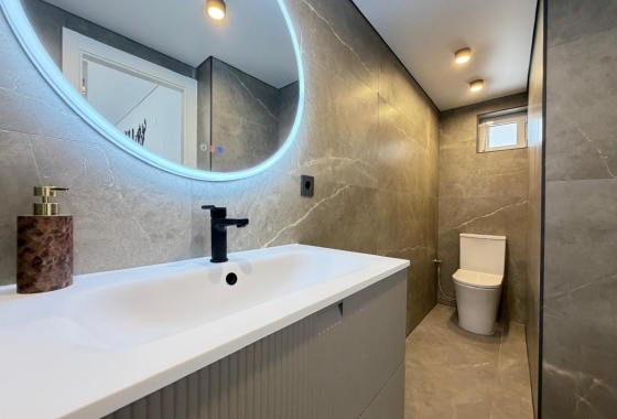 Revente - Appartement - Torrevieja - Punta Prima
