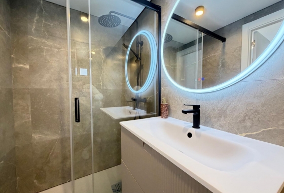 Revente - Appartement - Torrevieja - Punta Prima