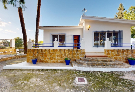 Herverkoop - Villa - Orihuela