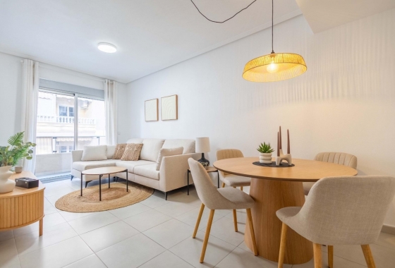 Wiederverkauf - Wohnung - Torrevieja - Las Calas