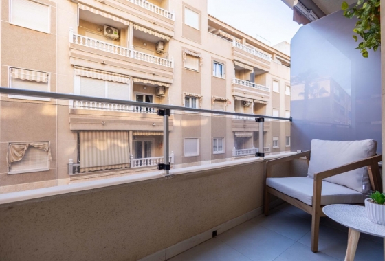 Wiederverkauf - Wohnung - Torrevieja - Las Calas