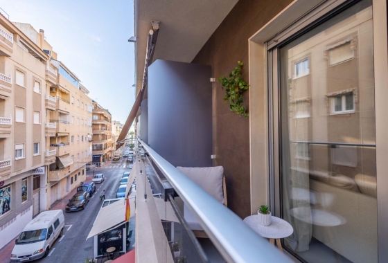 Wiederverkauf - Wohnung - Torrevieja - Las Calas