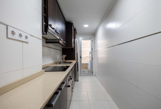 Wiederverkauf - Wohnung - Torrevieja - Las Calas