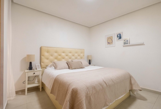 Wiederverkauf - Wohnung - Torrevieja - Las Calas