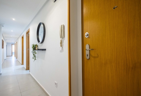 Wiederverkauf - Wohnung - Torrevieja - Las Calas