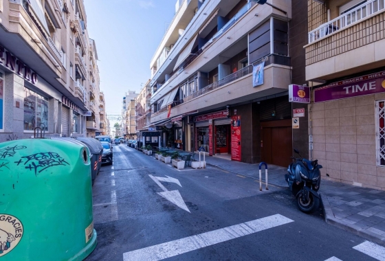 Wiederverkauf - Wohnung - Torrevieja - Las Calas