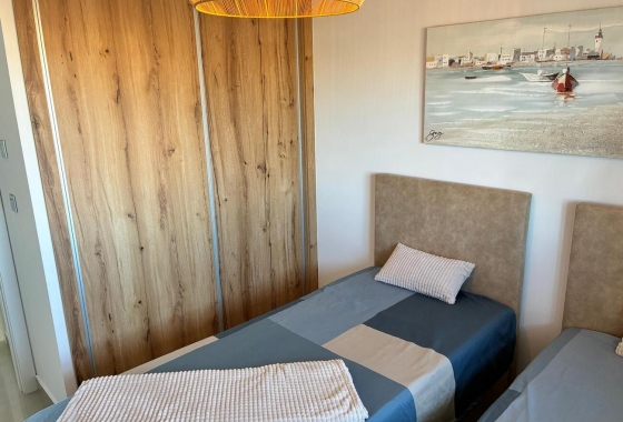 Resale - Apartment / flat - Pilar de la Horadada - Costa Blanca