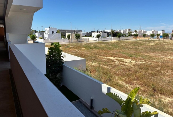 Resale - Apartment / flat - Pilar de la Horadada - Costa Blanca