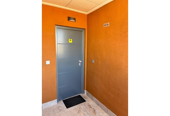Resale - Apartment / flat - Pilar de la Horadada - Costa Blanca