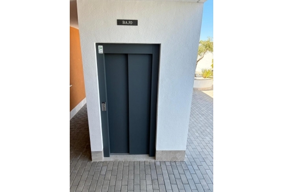 Resale - Apartment / flat - Pilar de la Horadada - Costa Blanca