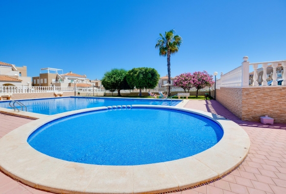 Resale - Bungalow - Torrevieja - Aguas Nuevas 1
