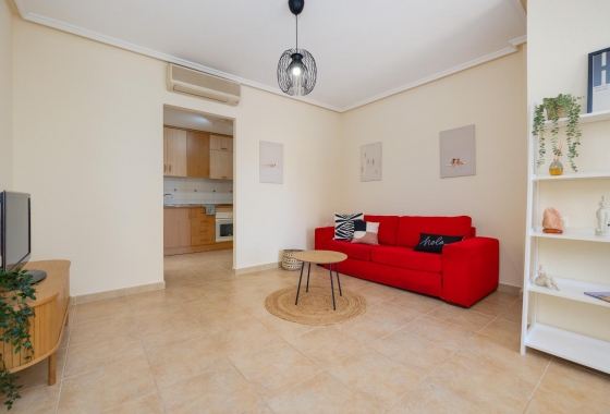 Resale - Bungalow - Torrevieja - Aguas Nuevas 1