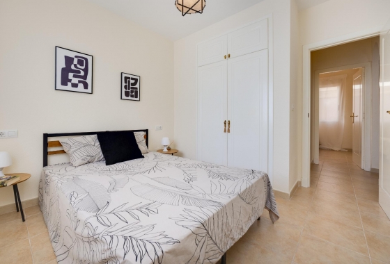 Resale - Bungalow - Torrevieja - Aguas Nuevas 1