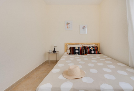 Resale - Bungalow - Torrevieja - Aguas Nuevas 1