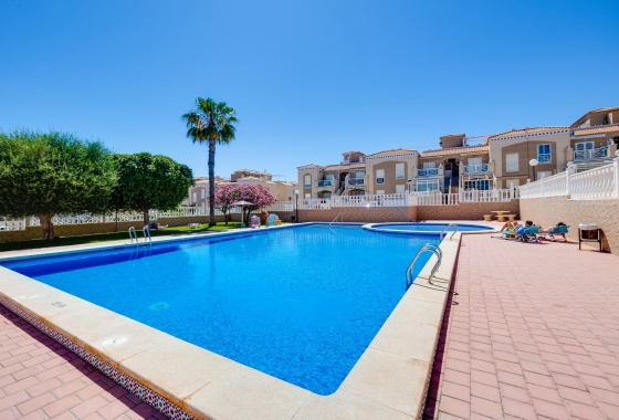 Resale - Bungalow - Torrevieja - Aguas Nuevas 1
