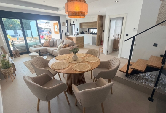 Resale - Villa - Dolores - Costa Blanca