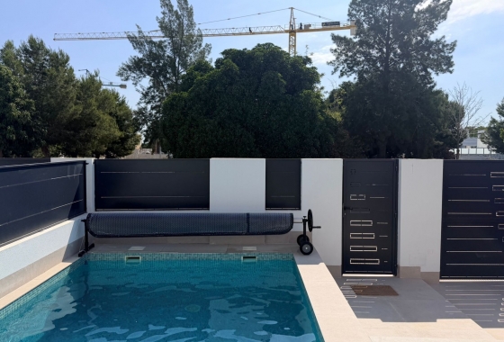 Resale - Villa - Dolores - Costa Blanca