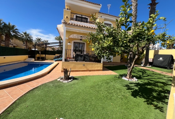 Wiederverkauf - Villa - Orihuela Costa - Costa Blanca