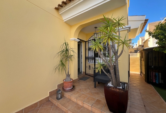 Wiederverkauf - Villa - Orihuela Costa - Costa Blanca