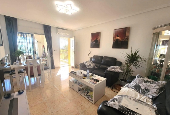 Resale - Townhouse - Los Montesinos - Los Montesinos - Urb. La Herrada
