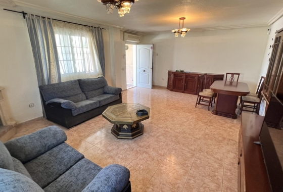Revente - Maison de ville - Torrevieja - aguas nuevas