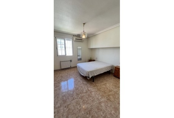 Revente - Maison de ville - Torrevieja - aguas nuevas