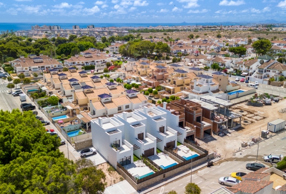 Obra nueva - Villa - Pilar de la Horadada