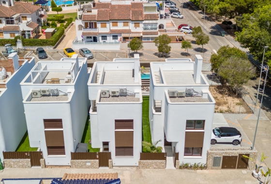 Obra nueva - Villa - Pilar de la Horadada