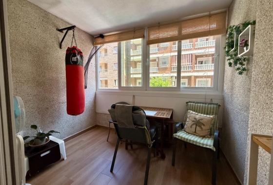 Återförsäljning - Lägenhet / lägenhet - Torrevieja - Centro