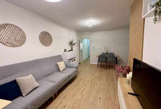Återförsäljning - Lägenhet / lägenhet - Torrevieja - Centro