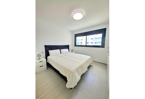 Återförsäljning - Lägenhet / lägenhet - Orihuela Costa - Villamartín