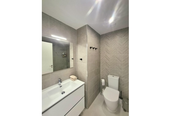 Återförsäljning - Lägenhet / lägenhet - Orihuela Costa - Villamartín