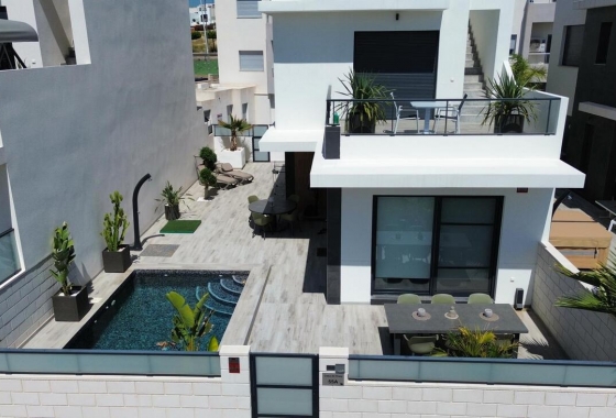 Resale - Villa - Benijofar