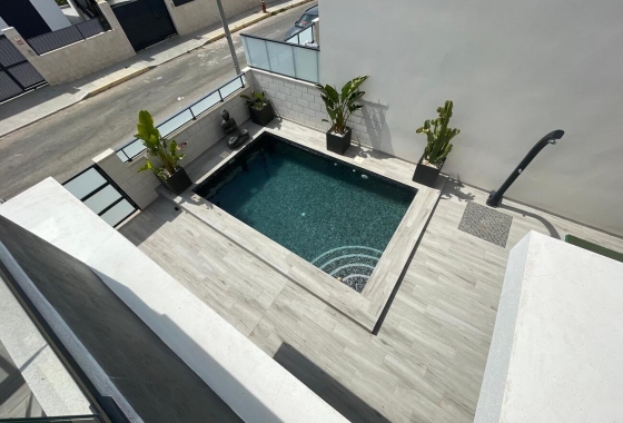 Resale - Villa - Benijofar