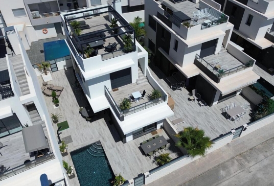 Resale - Villa - Benijofar