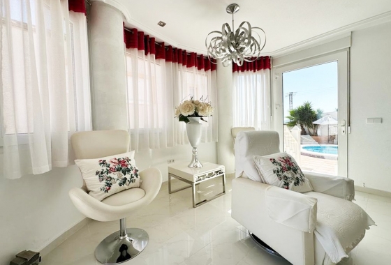 Reventa - Villa - San Miguel de Salinas - Inland