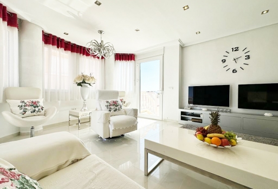 Reventa - Villa - San Miguel de Salinas - Inland