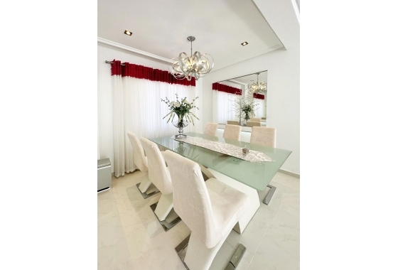 Reventa - Villa - San Miguel de Salinas - Inland