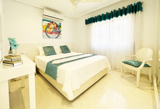 Reventa - Villa - San Miguel de Salinas - Inland