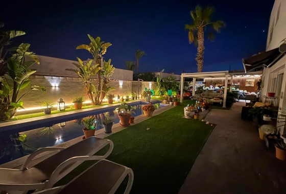 Перепродажа - Вилла - Torrevieja - Torreta Florida