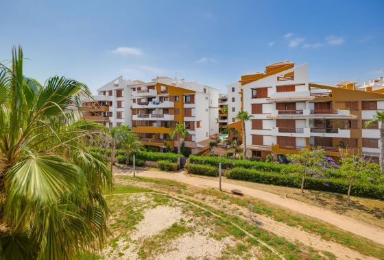 Resale - Apartment / flat - Torrevieja - Punta Prima